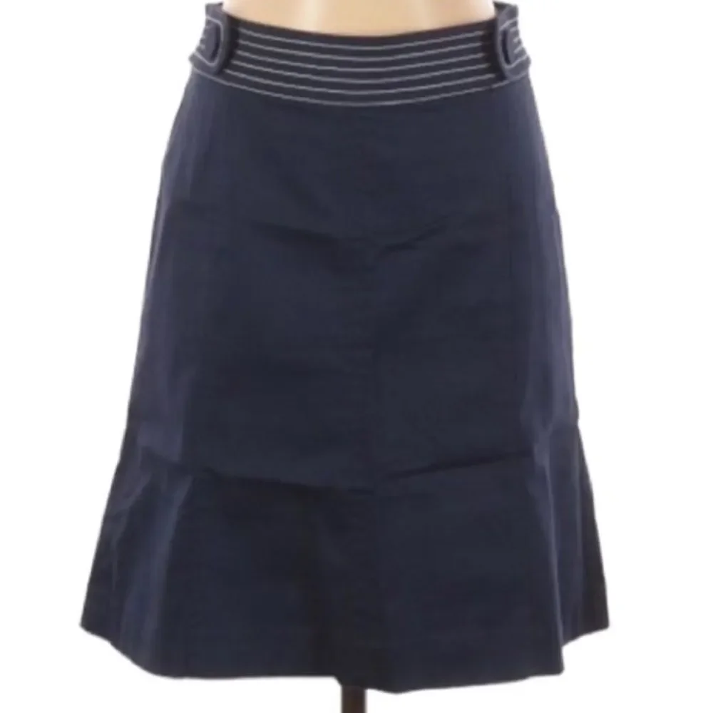 Lilly Pulitzer Navy Skirt With Button Detail 4